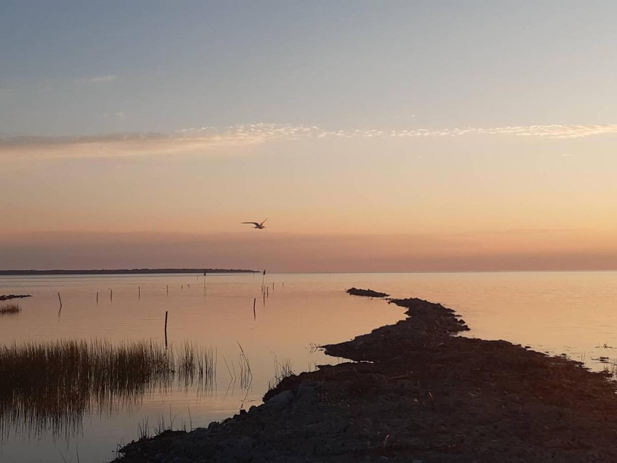 Intsu Suvemaja Hotel Liiva  Bagian luar foto